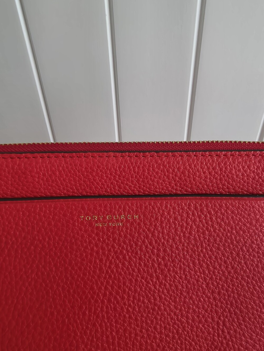 EUC Tory Burch Red Pebbled Leather Crossbody Bag - Picture 4 of 8
